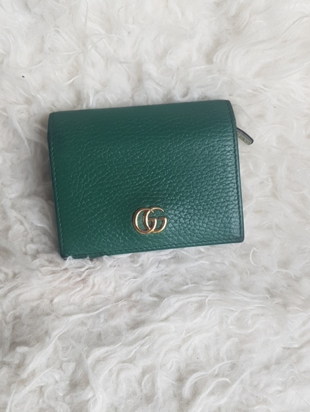Auth Gucci GG Marmont Green Leather Bifold Wallet with Gold Double GG